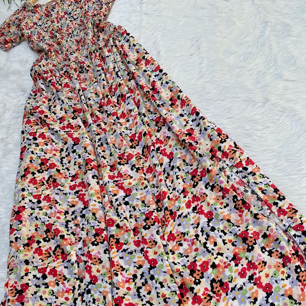 🌻Curve Red Floral Bardot Maxi Dress
🌻bust-36,38
🌻length-57 - Picture 2 of 7